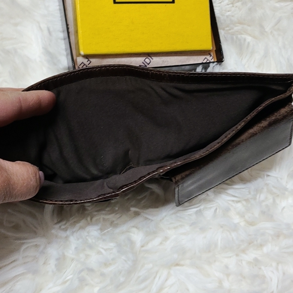 💯Authentic Fendi Short Monogram Wallet🍀 - Picture 7 of 10